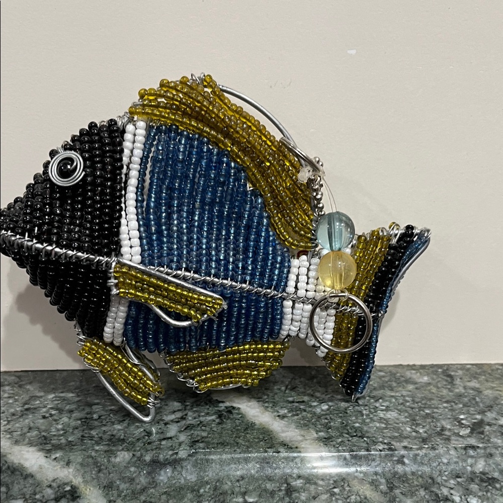 Artistic Beaded Fish Decor - Black, Blue, Yellow keychain